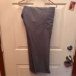 Figs woman’s Charcoal scrub pants